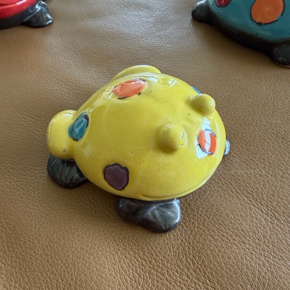 🐢CuteFamilyofTurtlesHandmadeHandPaintedCeramicVibrant Colors GlazedPapaMamaBaby - Picture 5 of 15